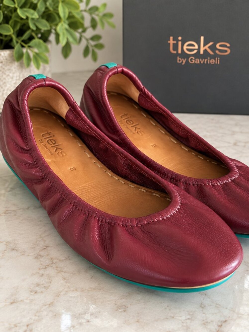 Tieks by Gavrieli Burgundy Leather Ballet Flats Turquoise Sole Size 8